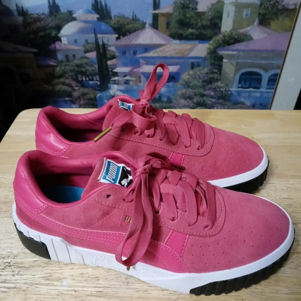 👟👟Puma Cali👩women 6.5,Bright Pink.💝 Get Your Feet In These Shoes.👟🎒 - Picture 2 of 16